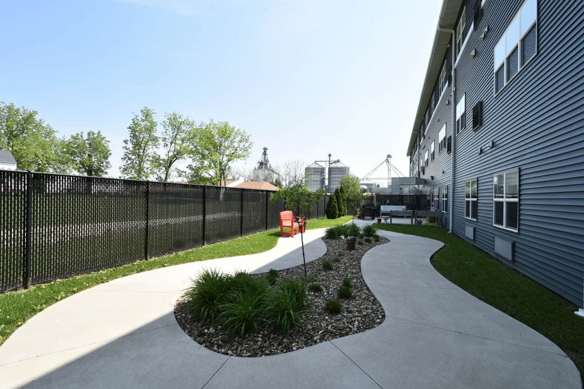 Walkway &Ndash; Goodhue Living